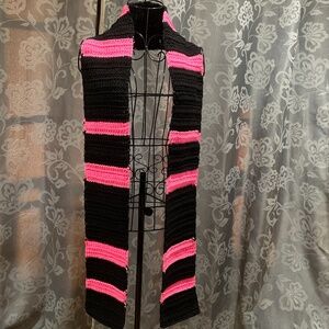 Pink & black hand made crocheted scarf (Brand new!)